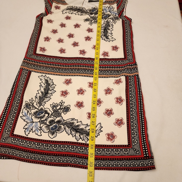 Zara Floral Handkerchief Sheeth Cap Sleeve Dress Size M - Picture 10 of 11